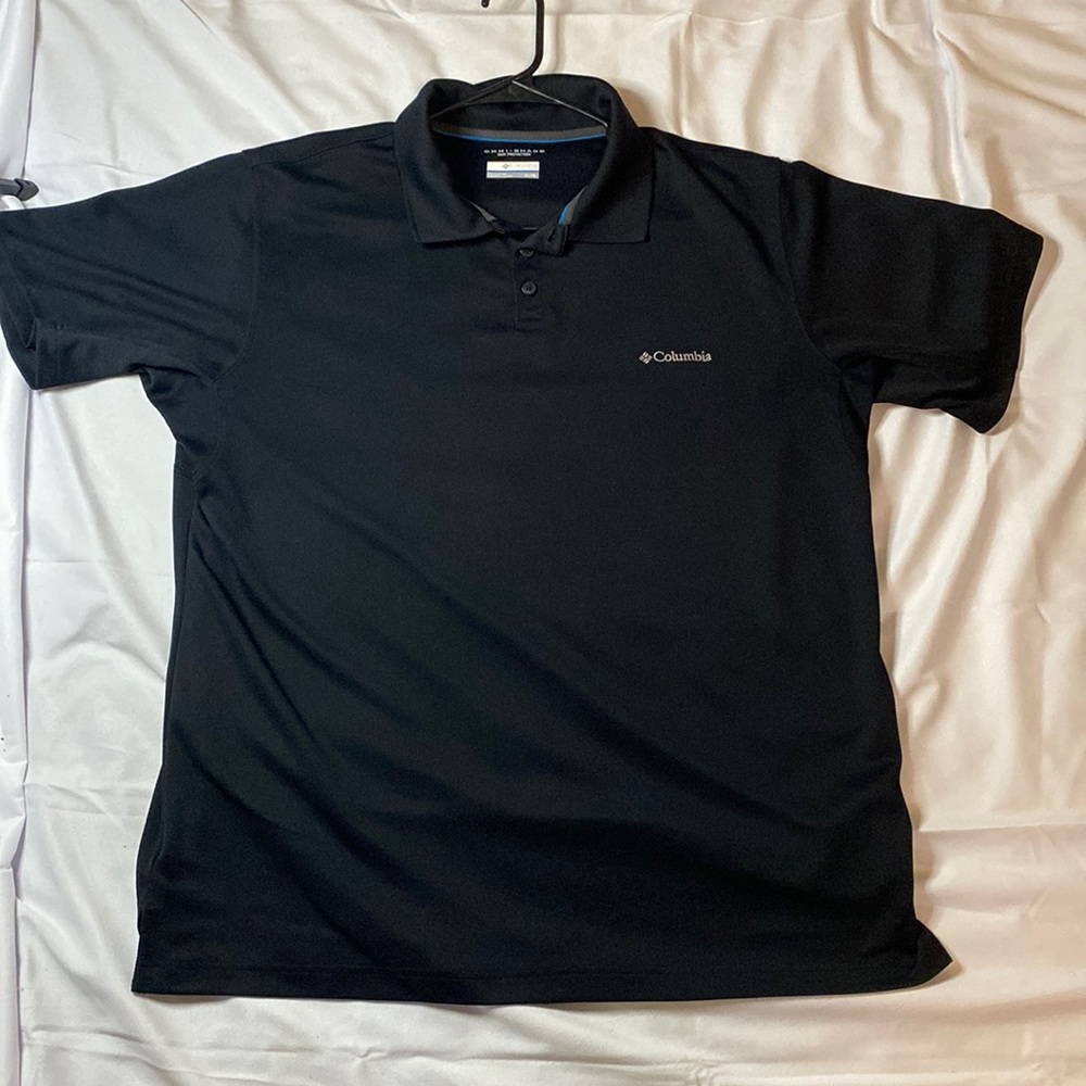 columbia size XL good condition collar shirt